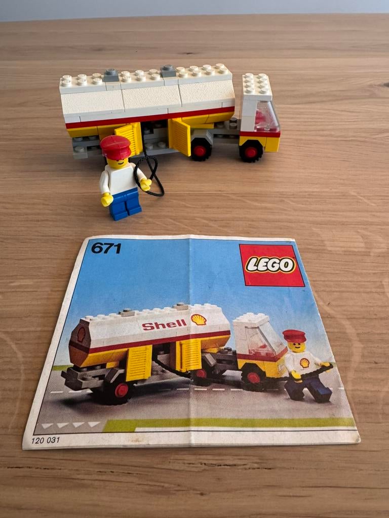 LEGO set 671 Shell Fuel Pumper, Kinderen en Baby's, Speelgoed | Duplo en Lego, Lego, Ophalen of Verzenden, Zo goed als nieuw, LEGOLAND