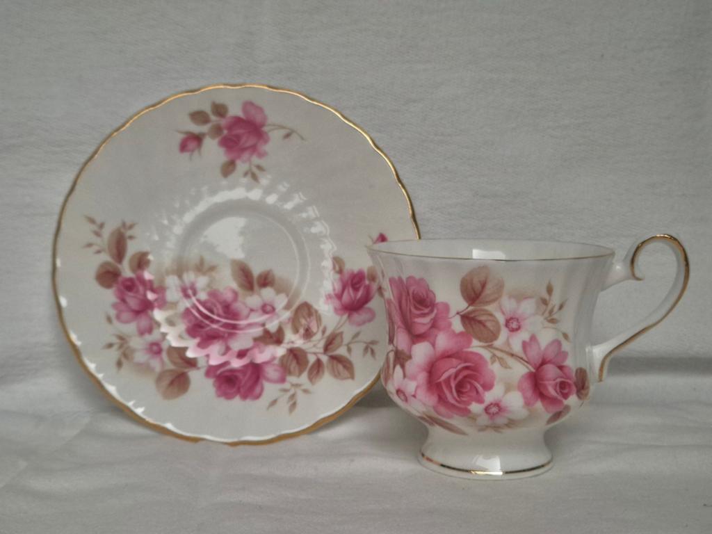 Royal sutherland fine bone china, Ophalen of Verzenden