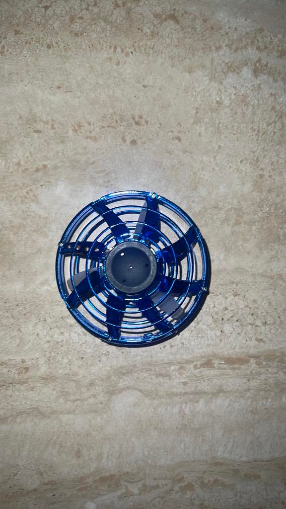 Fly-nova vliegende spinner - LED mini-drone - Blauw, Verzamelen, Ophalen, Zo goed als nieuw
