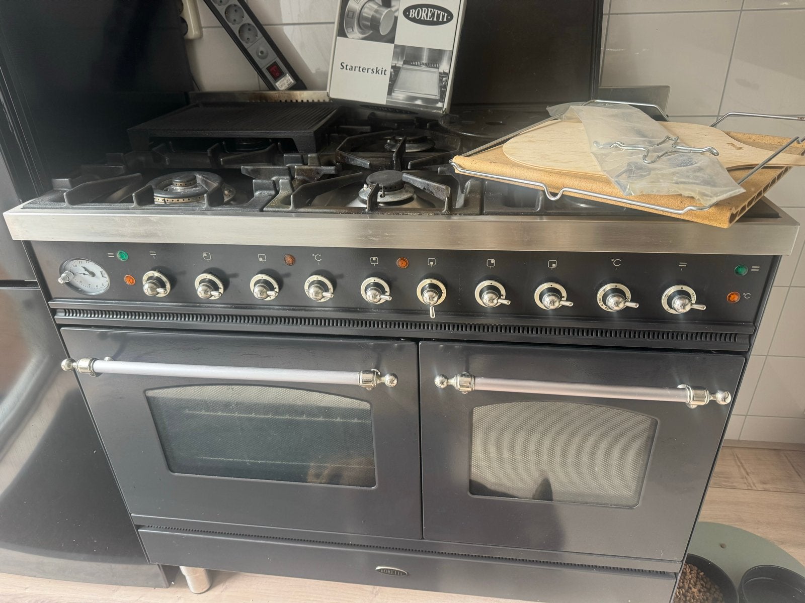 Boretti gasfornuis met 6 pitten en 2 ovens, Witgoed en Apparatuur, Fornuizen, Ophalen, Gebruikt, Gas, Vrijstaand