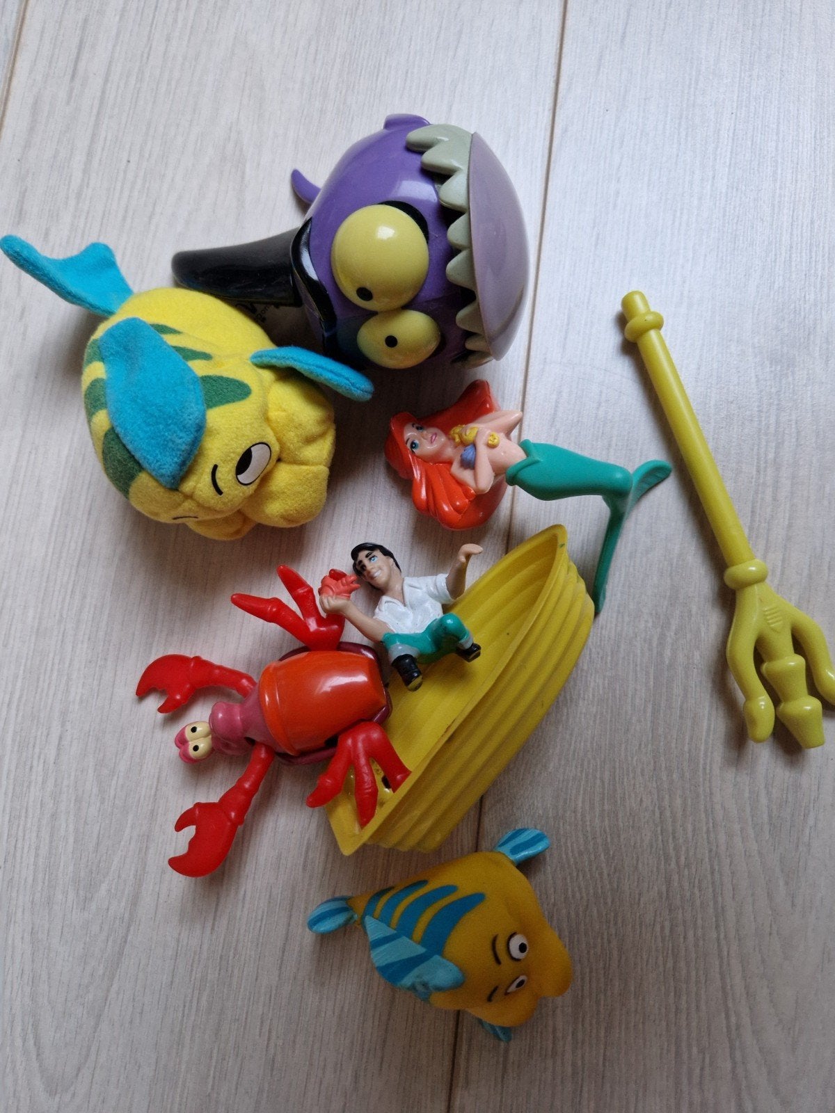 1989 mc donalds de kleine zeemeermin toys happy meal disney, Verzamelen, Ophalen of Verzenden, Overige figuren, Beeldje of Figuurtje