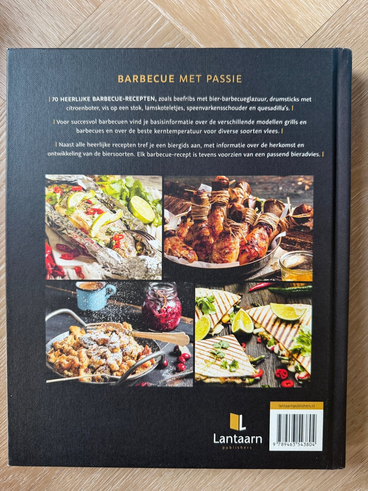 Barbecue & Bier kookboek - 70 heerlijke BBQ-recepten, Ophalen of Verzenden, Zo goed als nieuw, Overige gebieden, Hoofdgerechten