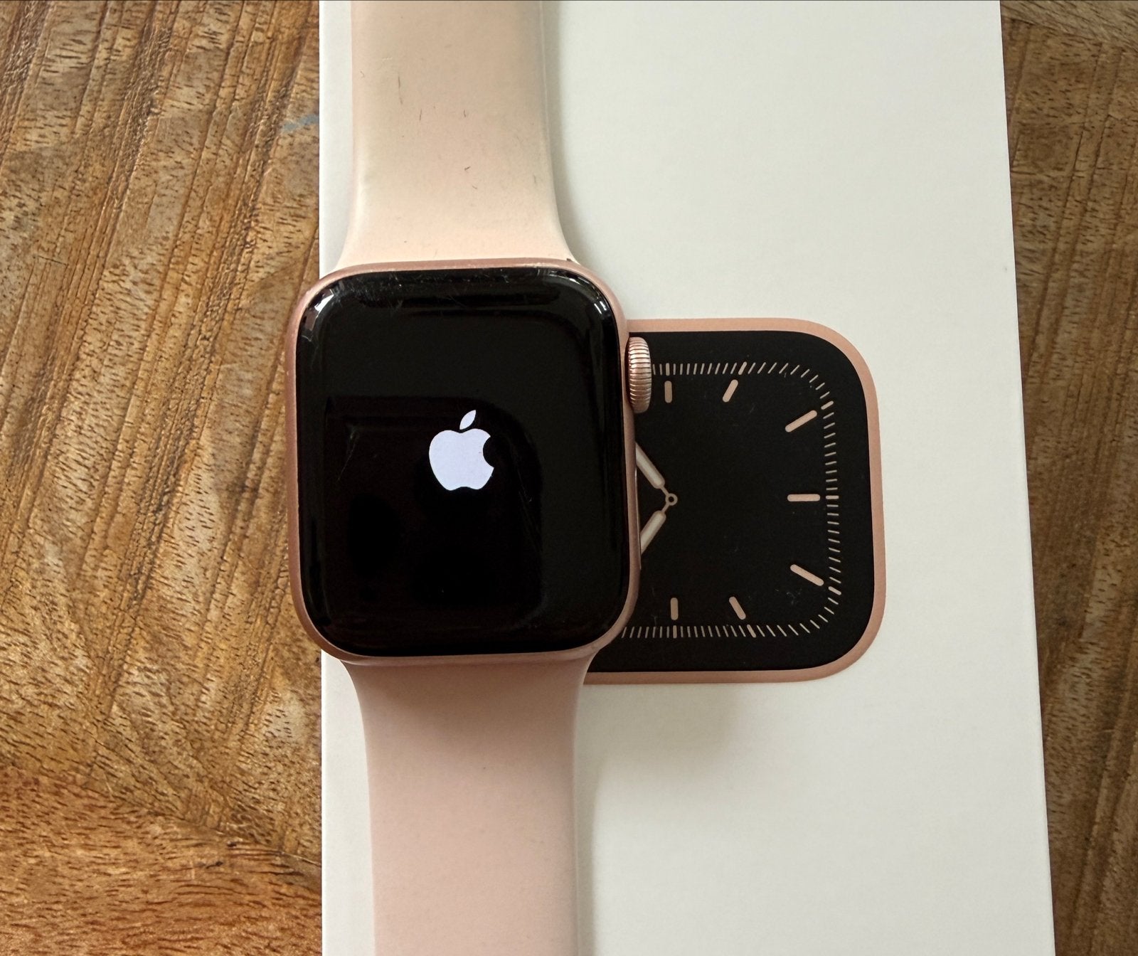 Apple Watch Series 5 - nette staat, IOS, Ophalen of Verzenden, Afstand, Gebruikt