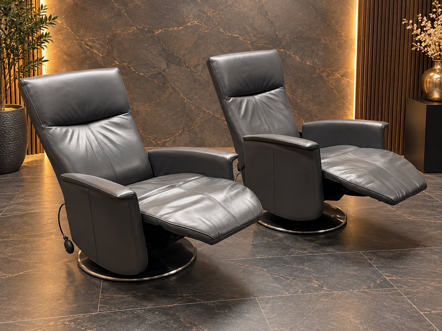 Relaxstoelen Prominent Set van 2 Stuks totaal voor €650,-, Ophalen of Verzenden, Zo goed als nieuw, Minder dan 75 cm, 50 tot 75 cm