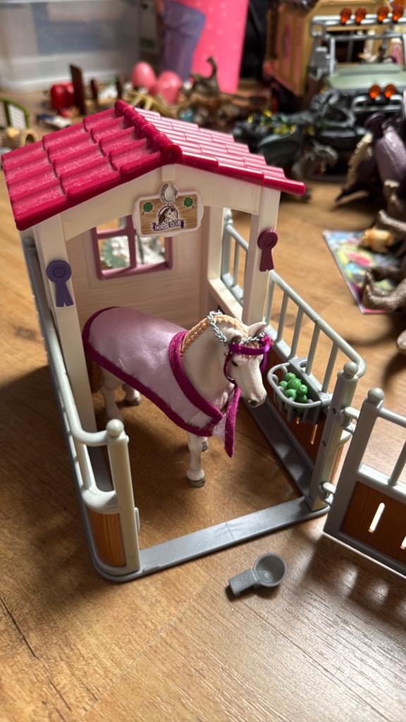 Schleich paardenbox, Ophalen, Zo goed als nieuw, Jongen of Meisje