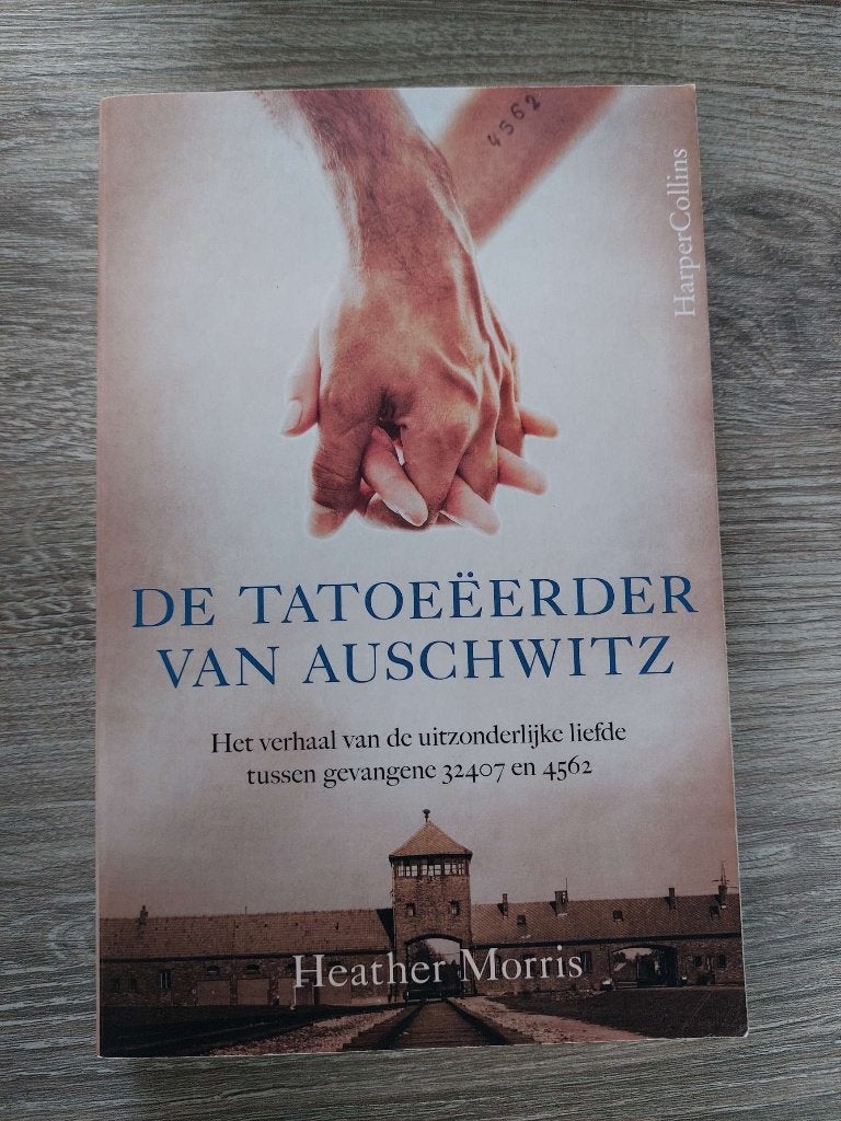Heather Morris - De Tatoeëerder van Auschwitz - 2021, Ophalen of Verzenden, Zo goed als nieuw, Heather Morris
