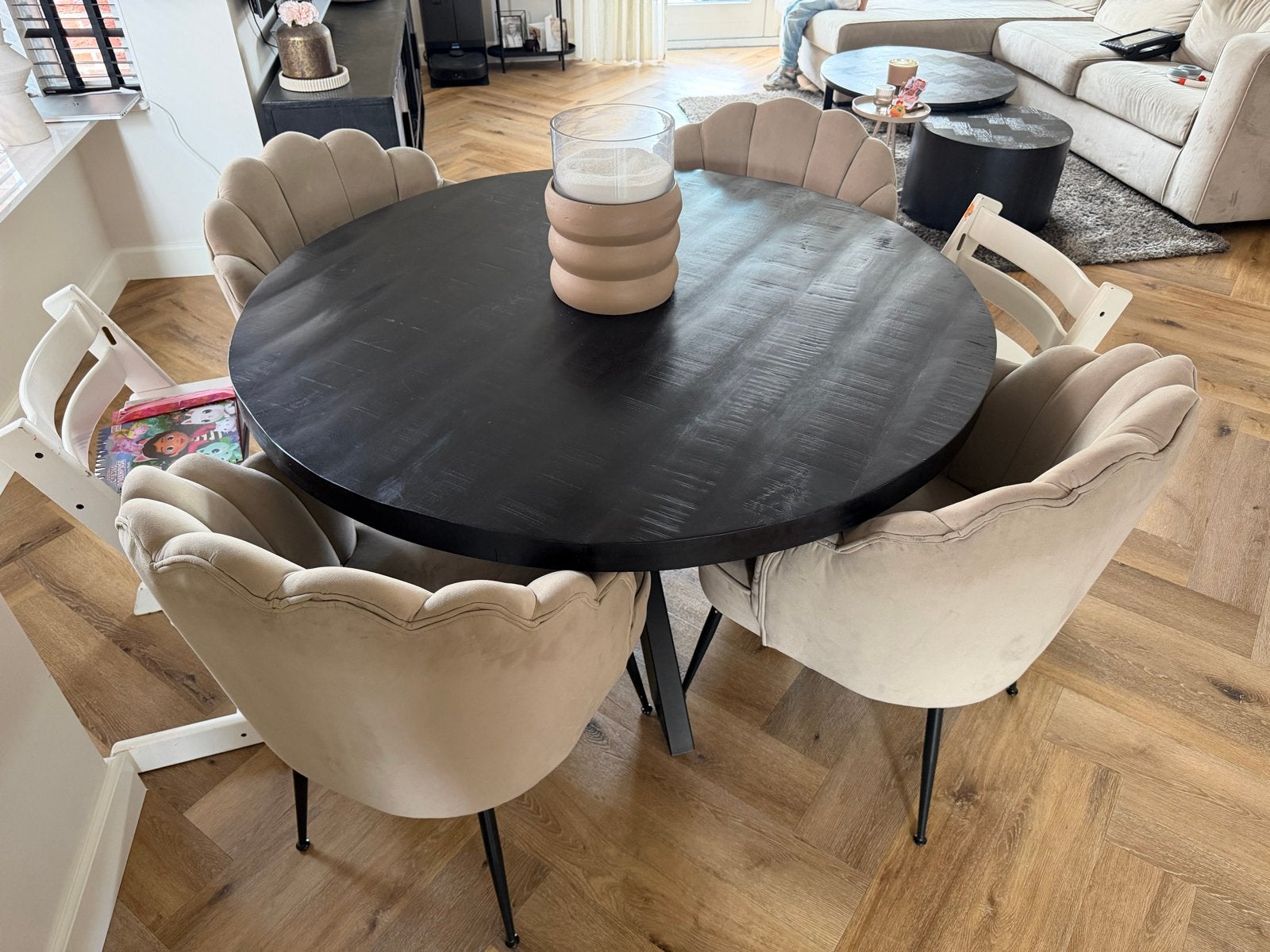 Zwarte ronde eettafel mangohout met evt 4 stoelen, Ophalen, Gebruikt, 100 tot 150 cm, Rond