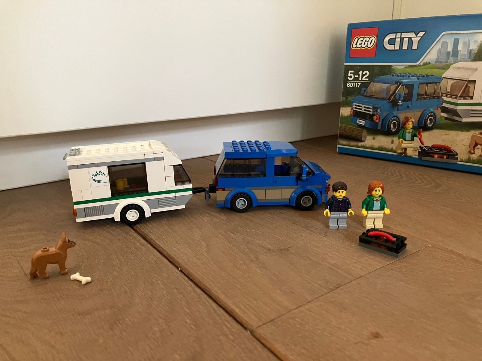 LEGO auto met caravan met doos 60117, Inclusief instructies, Lego, Ophalen of Verzenden, Complete set