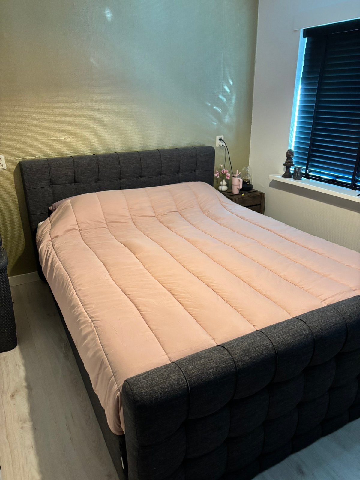 Boxspring, grijze stof, 160 bij 200 gratis af te halen, Ophalen, Gebruikt, Tweepersoons, 200 cm
