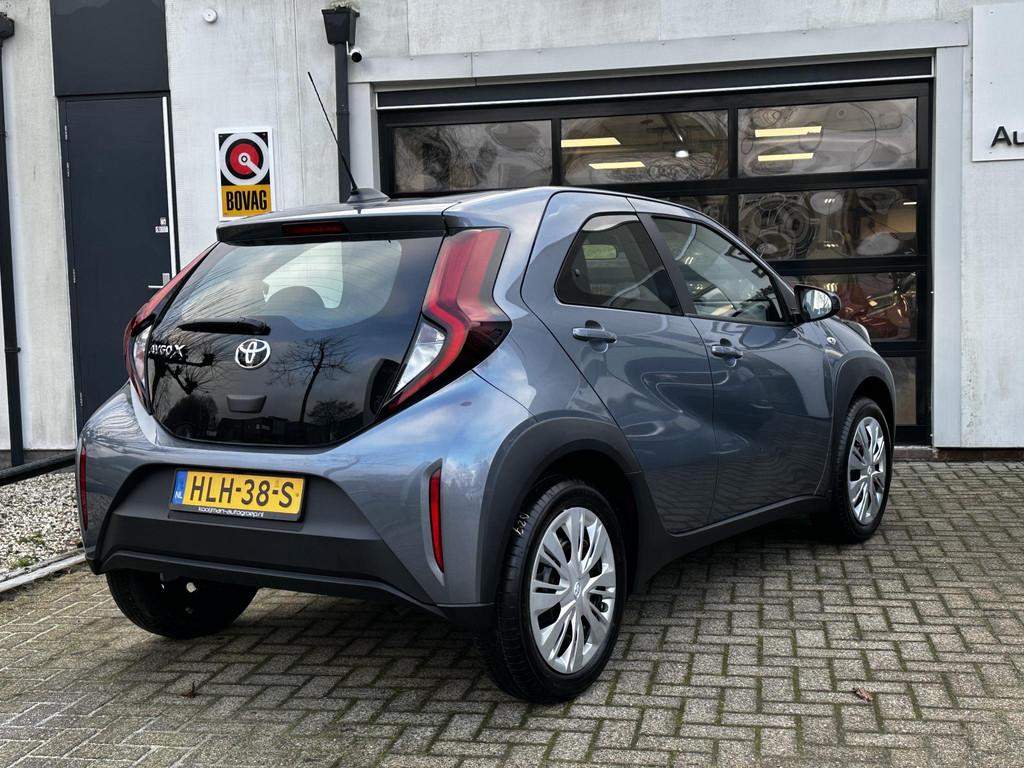 Toyota Aygo X 1.0 VVT-i MT Play Camera, Carplay, Cruise, Stof, Gebruikt, Euro 6, 920 kg
