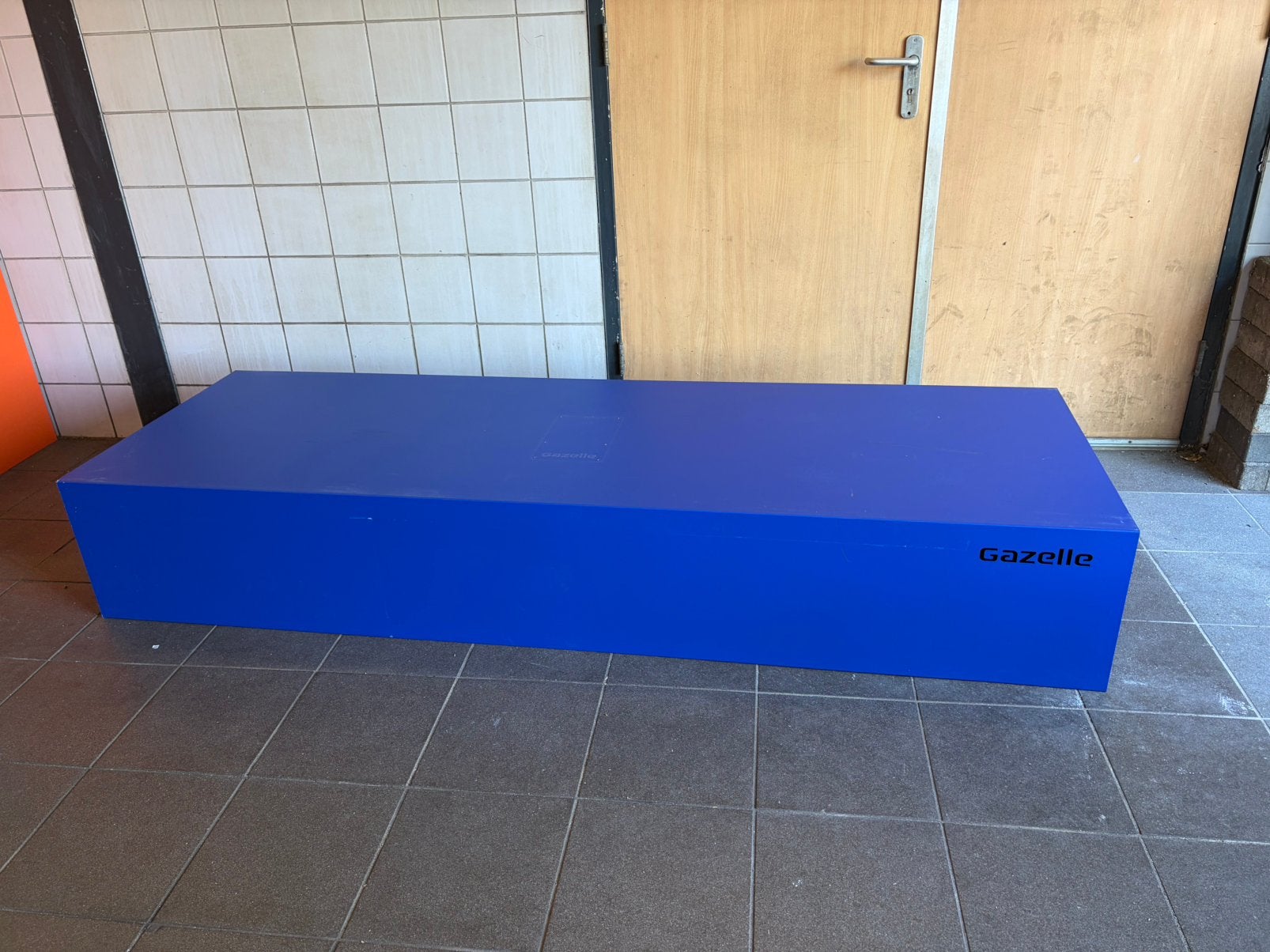 Gazelle fiets podium/display, Ophalen, Zo goed als nieuw, Reclamebord