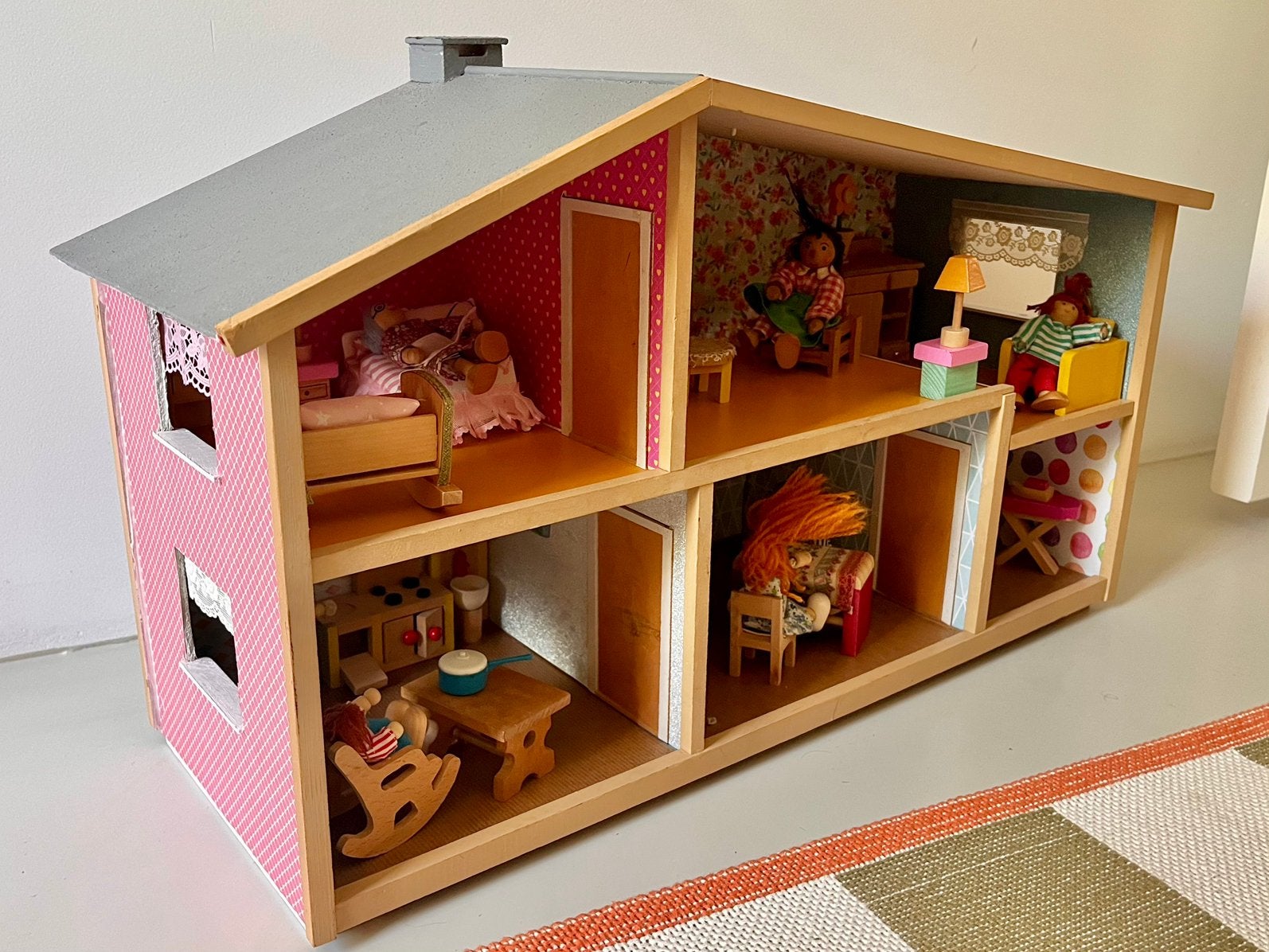 Fantastisch Lundby poppenhuis met veel poppen en meubeltjes, Ophalen, Gebruikt, Poppenhuis