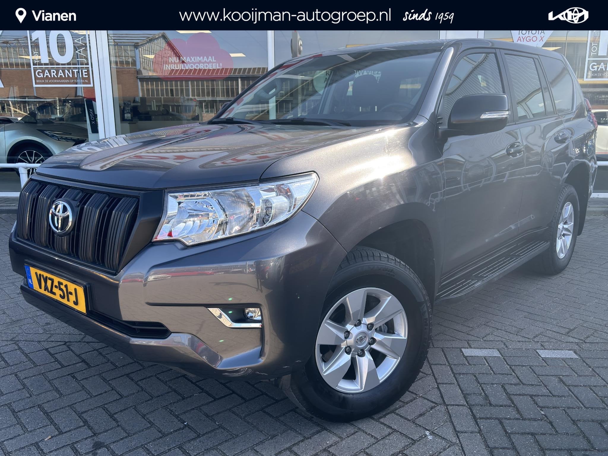 Toyota Land Cruiser 2.8 D-4D Challenger VAN Grijs kenteken 3, Auto's, Toyota, Stof, Euro 6, 4 cilinders, 3000 kg