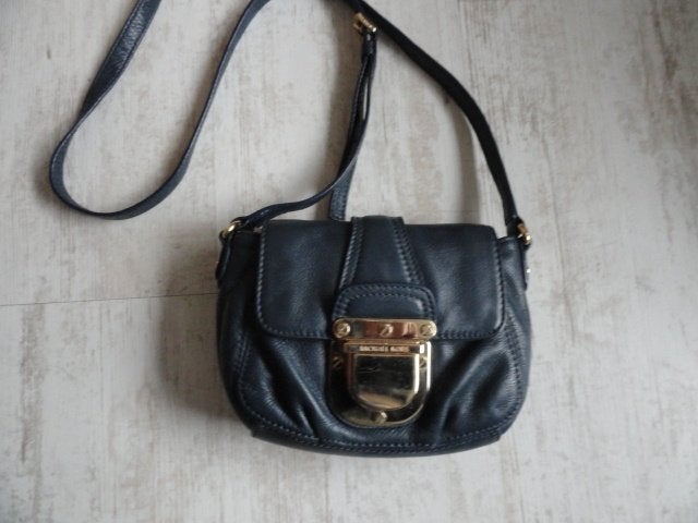 Michael kors leren donkerblauwe tasje schouder tas, Ophalen of Verzenden, Zo goed als nieuw, Blauw, Schoudertasje