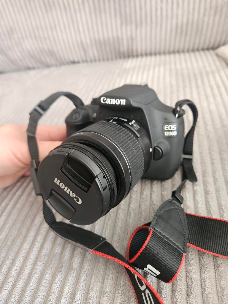 Canon EOS 1200D Spiegelreflexcamera met 18-55mm lens, Ophalen, Spiegelreflex, Canon, Zo goed als nieuw