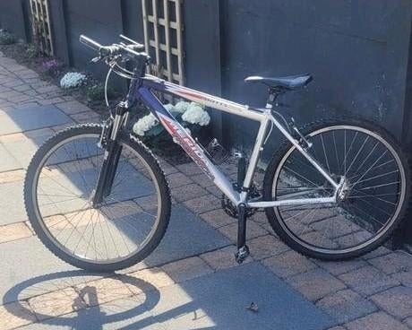 Merida Mountainbike 26 inch, 27 versnellingen, Ophalen, Gebruikt, Hardtail, Heren