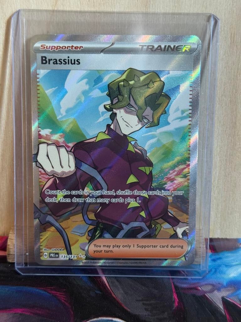 Brassius #135 — Prismatic Evolutions, Ophalen of Verzenden, Nieuw, Losse kaart, Foil
