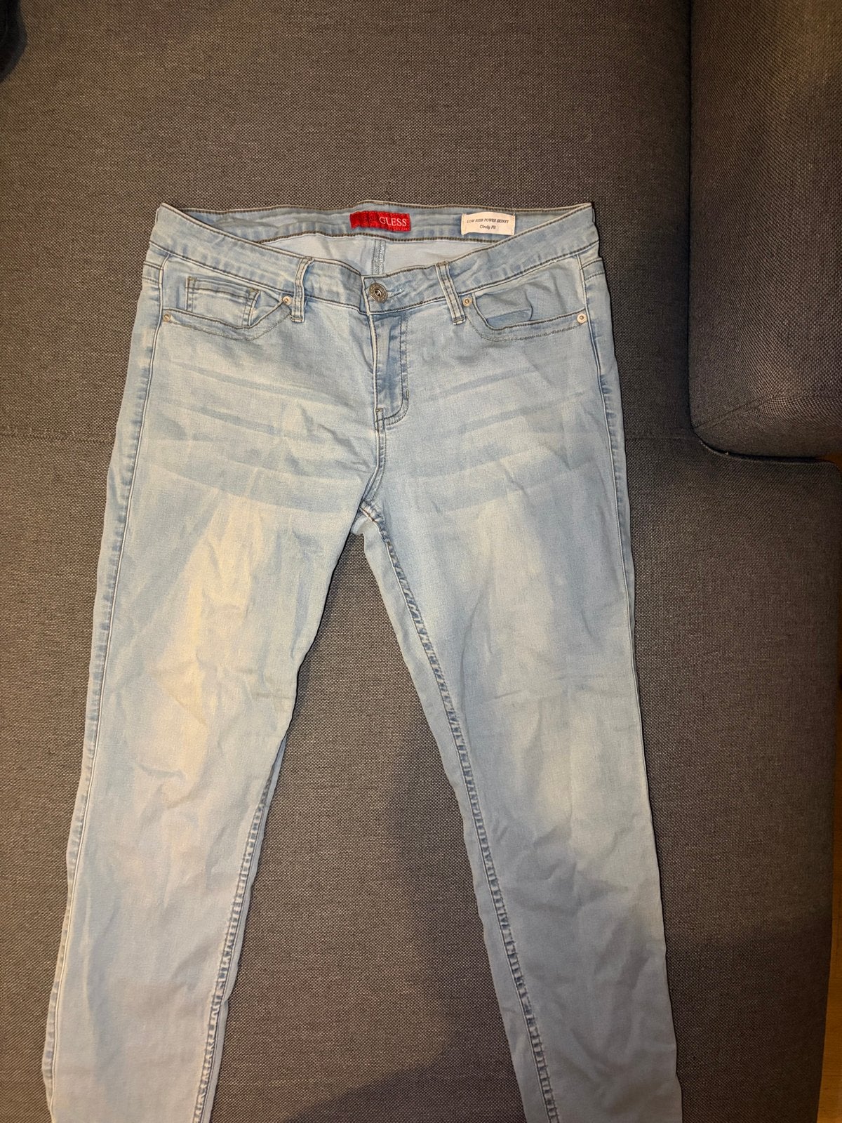 Guess Low Rise Power Skinny Jeans - Cindy Fit, Ophalen of Verzenden, Zo goed als nieuw, Blauw, W33 - W36 (confectie 42/44)