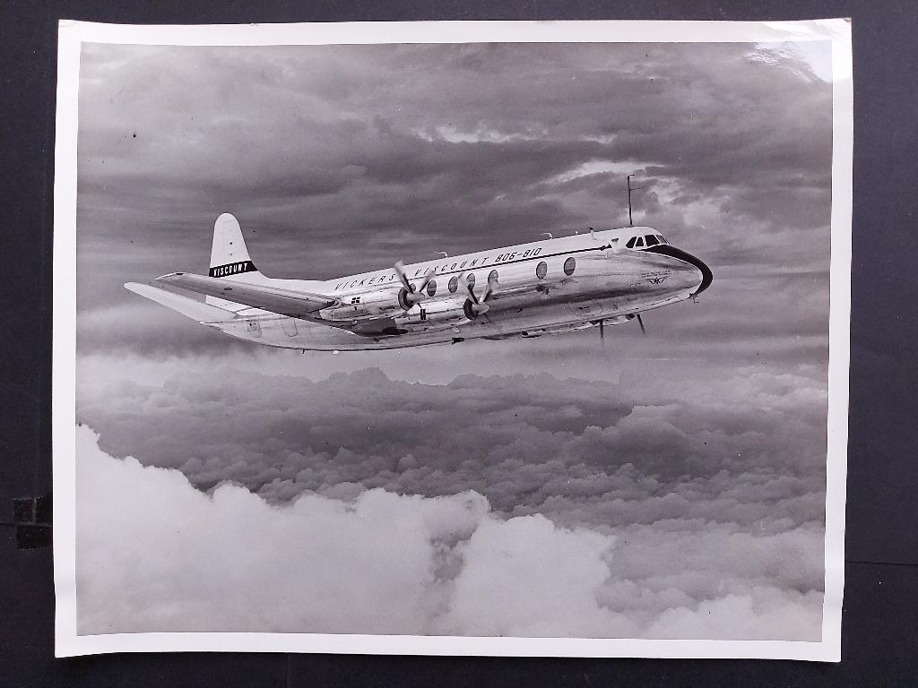 Foto van een Vickers Viscount 806-810 (F857), Ophalen of Verzenden, Gebruikt, Kaart, Foto of Prent