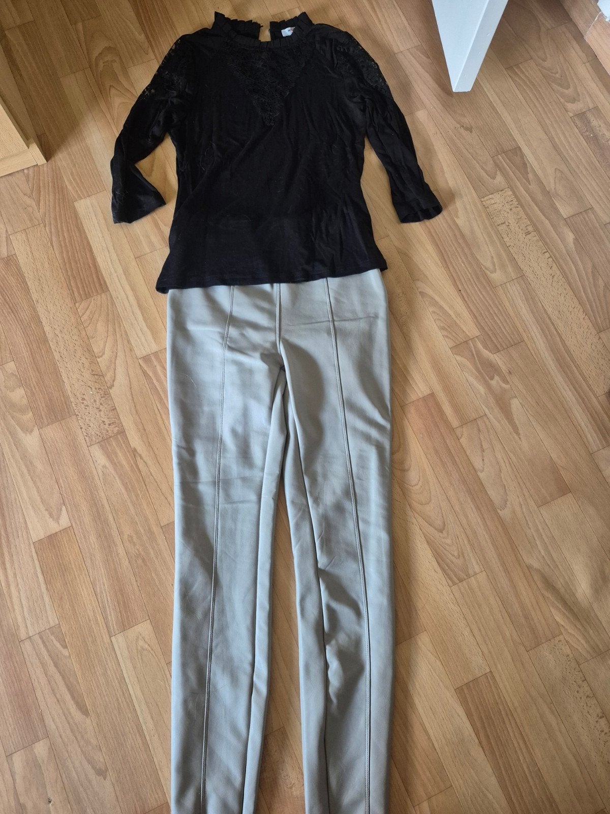 Leren broek nep met topje kant S gratis (alleen ver, Kleding | Dames, Broeken en Pantalons, Ophalen of Verzenden, Zwart, Lang