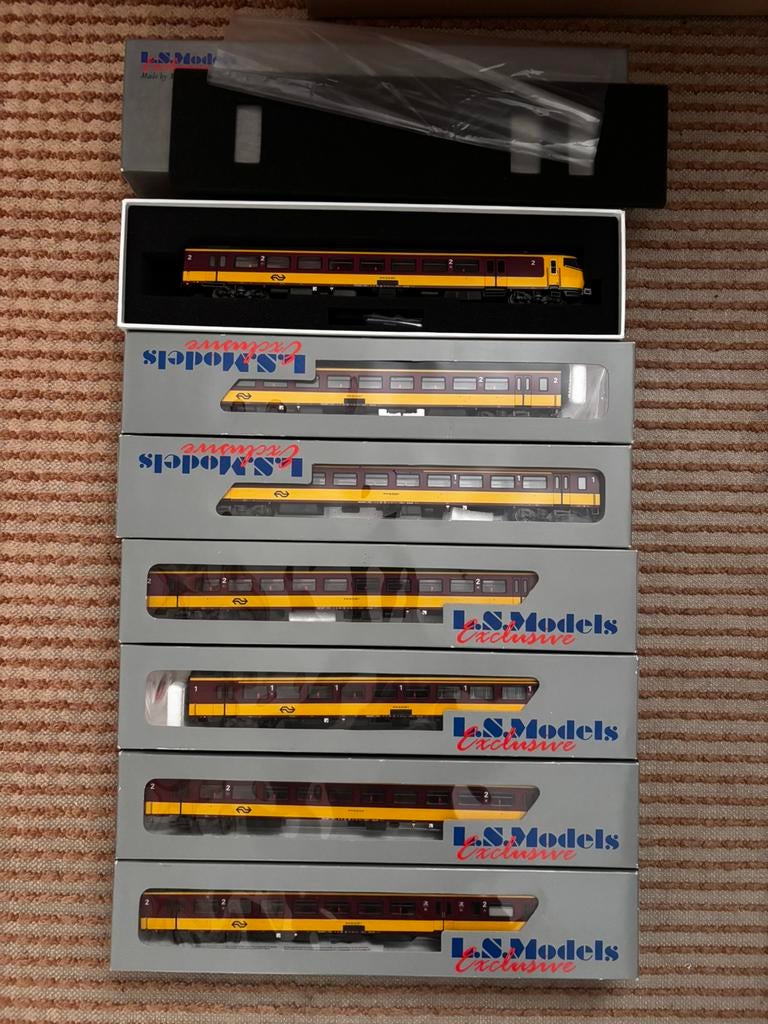 LS models beneluxstam, Hobby en Vrije tijd, Modeltreinen | H0, Ophalen of Verzenden, Zo goed als nieuw