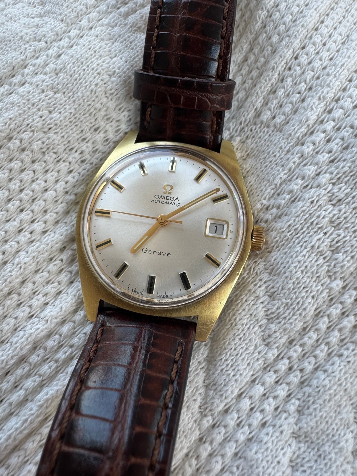 Vintage Omega Genève Automatic Date, Ophalen of Verzenden, Leer, Omega