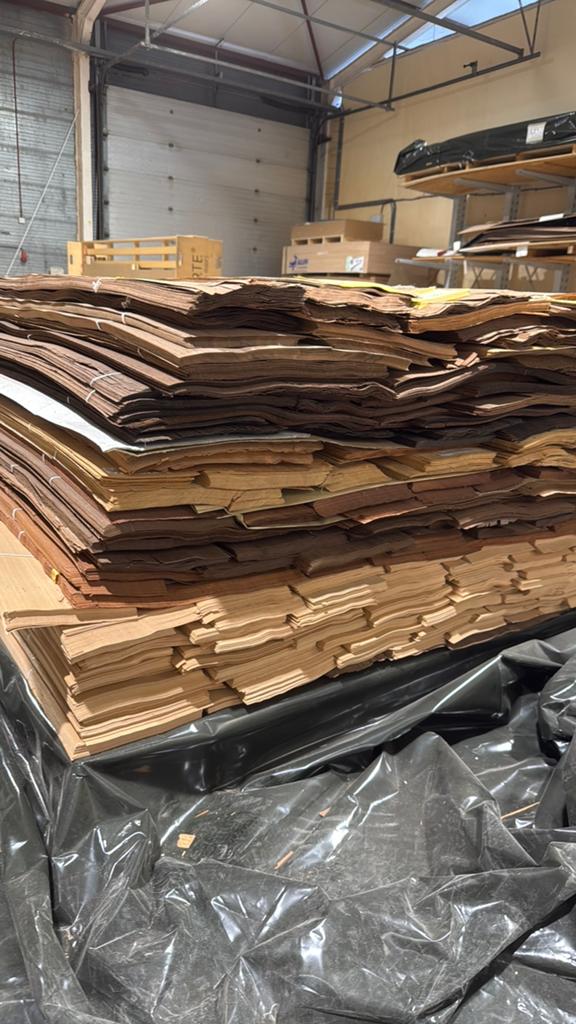 Partij Diverse houtfineer verschillende houtsoorten en maten, Doe-het-zelf en Verbouw, Hout en Planken, Ophalen, Minder dan 25 mm