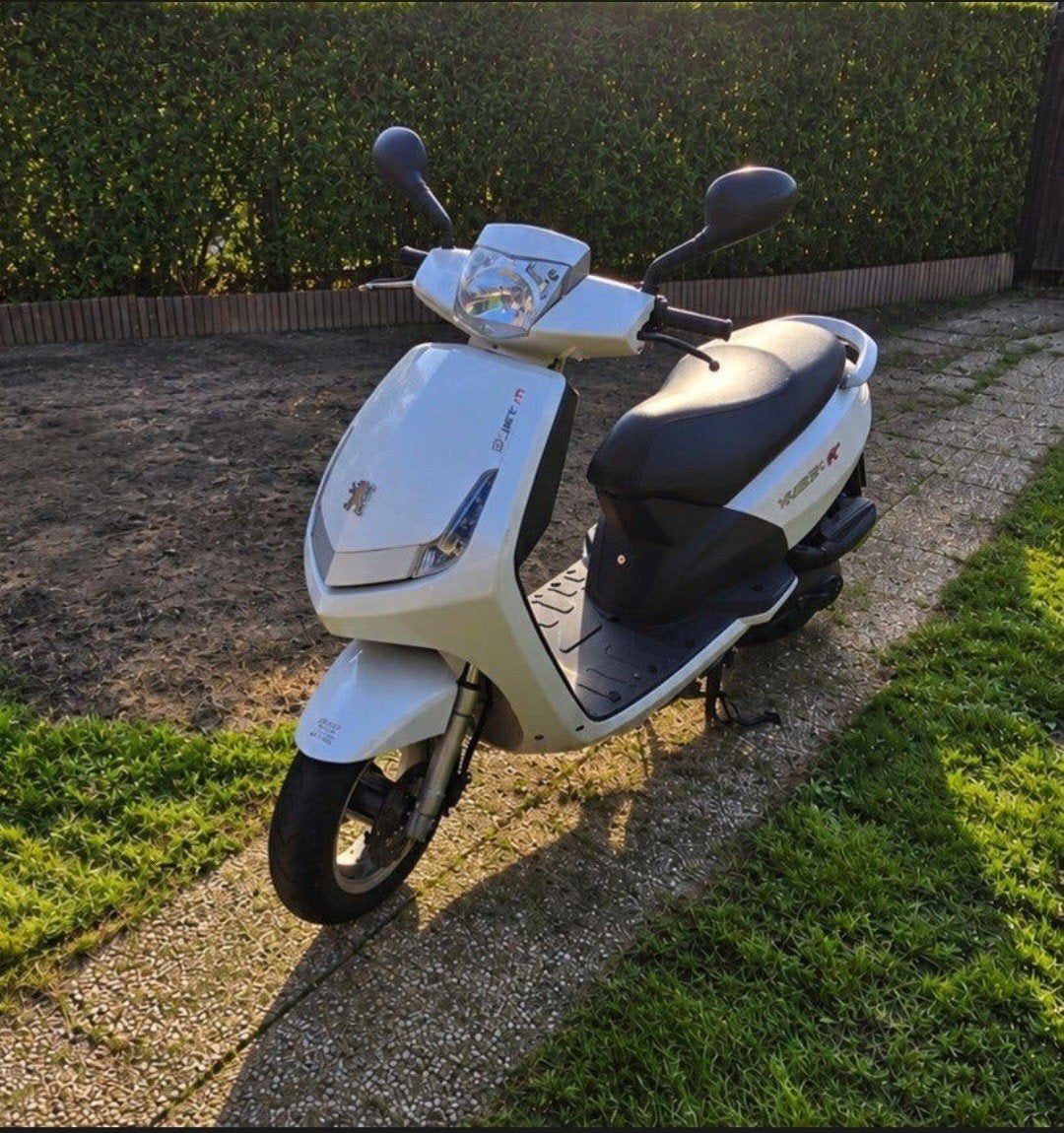 NU €450 Peugeot vivacity NL Kenteken, Fietsen en Brommers, Ophalen, Gebruikt, Maximaal 45 km/u, 49 cc
