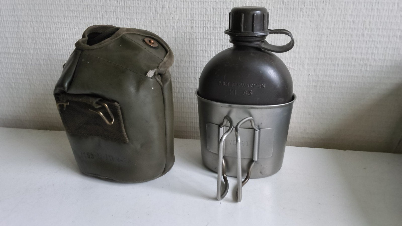 Vintage legerveldfles met foudraal, Ophalen of Verzenden, Landmacht, Nederland