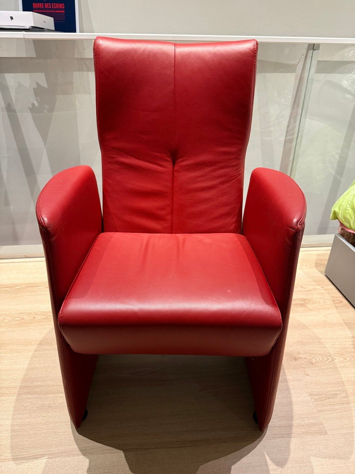 Stijlvolle rode leren fauteuil - Zo goed als nieuw, Huis en Inrichting, Ophalen, Leer, Zo goed als nieuw, Eén