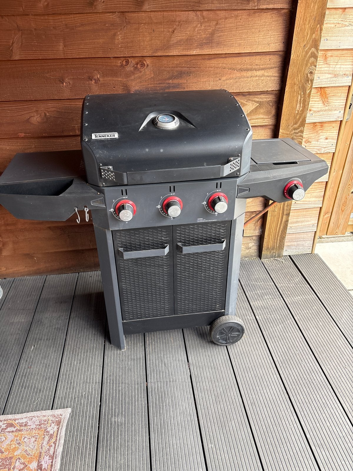 Tenneker BBQ met roestplekken, Tuin en Terras, Gasbarbecues, Ophalen, Gebruikt