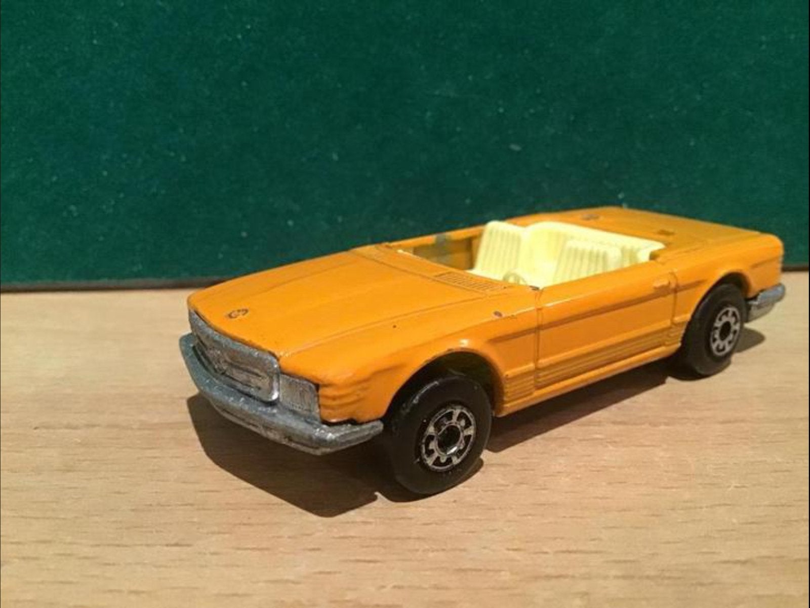 2x Mercedes van Matchbox, Ophalen of Verzenden, Gebruikt, Auto