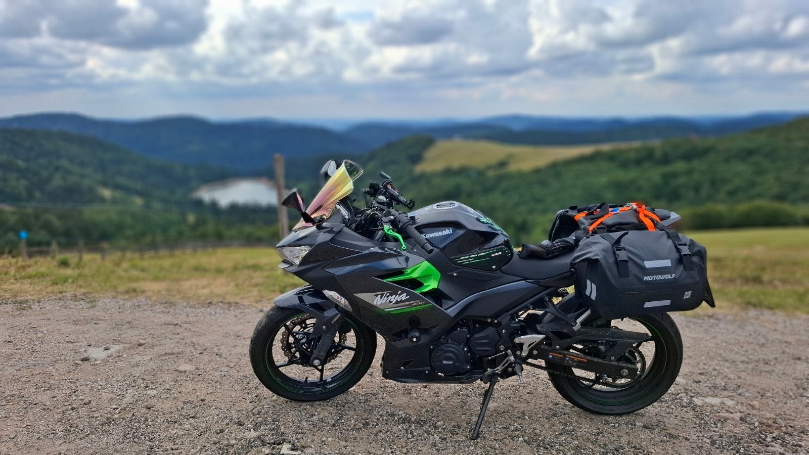 Kawasaki Ninja 400 - Bouwjaar 2022 - A2 Rijbewijs, Motoren, 2 cilinders, Gebruikt, 399 cc, Minimaal motorrijbewijs A2