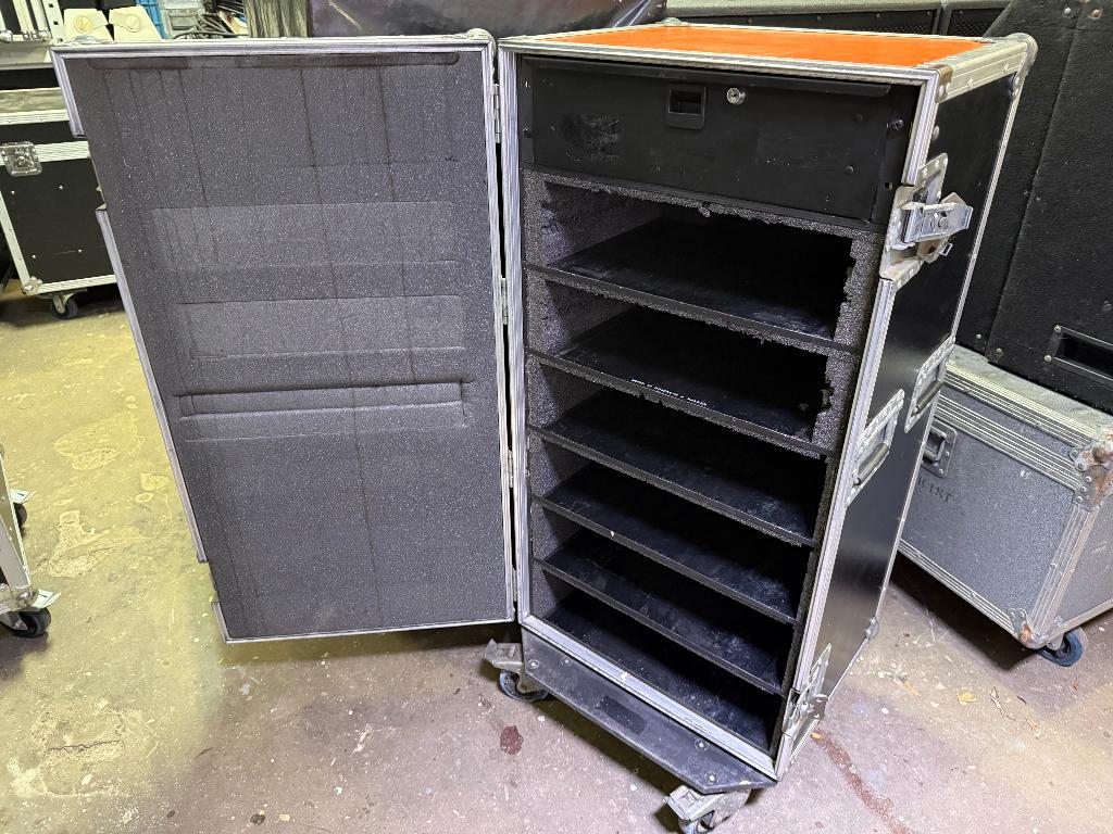 Flightcase met lades / planken, Muziek en Instrumenten, Behuizingen en Koffers, Gebruikt, Overige instrumenten, Flightcase, Ophalen of Verzenden