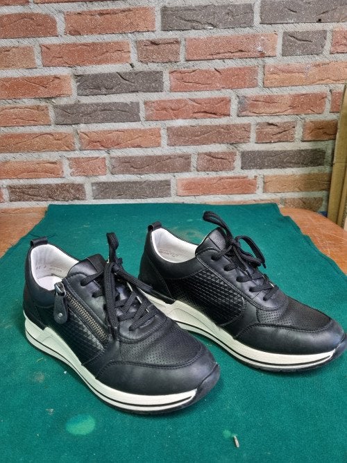 Sneakers dames zwart  remonte maat 39, Kleding | Dames, Schoenen, Ophalen of Verzenden, 'T Olde Gre-j, Info@toldegrej.nl, Endepoelstraat 20f Didam