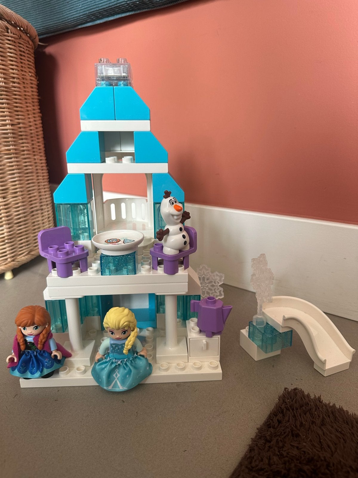 Lego Duplo Disney Frozen IJskasteel 10899 met Anna en Elsa, Ophalen of Verzenden, Zo goed als nieuw, Compleet, Complete set