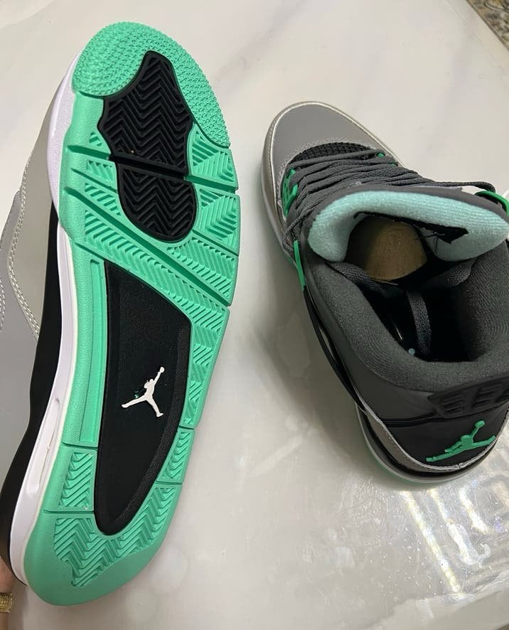Jordan 4 Retro Seafoam (Aquatone) - Maat 42, Ophalen, Nieuw, Grijs, Sneakers of Gympen