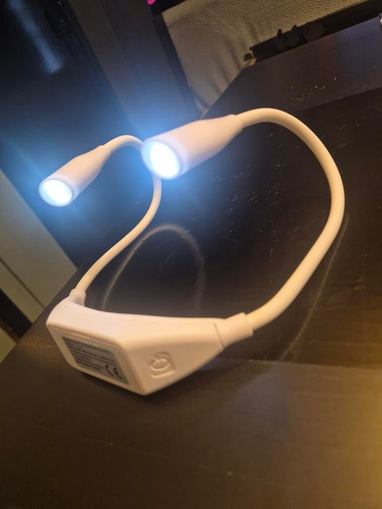 LED Nekleeslamp - Flexibele Draagbare Boeklamp, Ophalen of Verzenden, Nieuw, Modern, Draagbaar