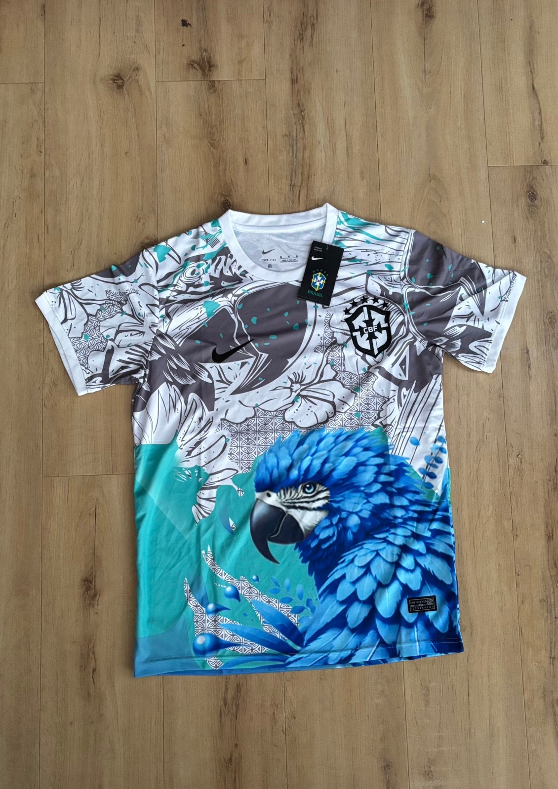 Brazilië voetbalshirt blauwe papegaai - maat S - nieuw!, Maat S, Ophalen of Verzenden, Zo goed als nieuw, Trainingspak