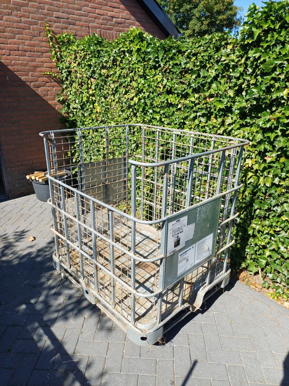 IBC krat op zwenkwielen - ideaal voor hooi/brandhout, 100 liter of meer, Ophalen, Gebruikt, Overige typen