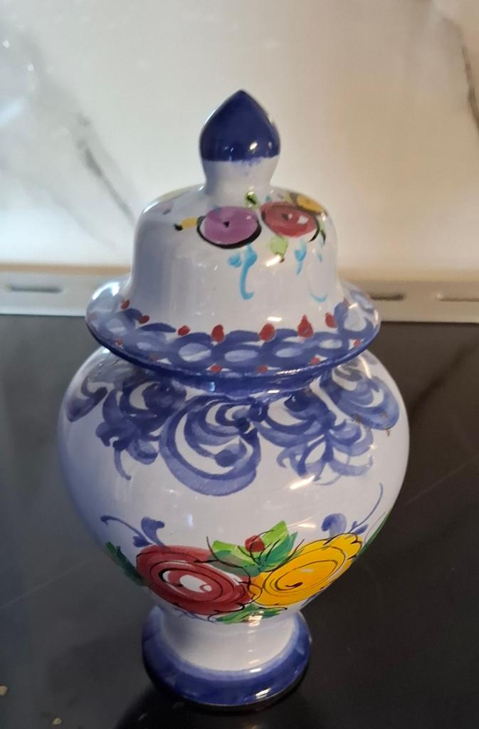 Set van 2 handgeschilderde vazen, Made in Italy & Portugal, Antiek en Kunst, Antiek | Vazen, Ophalen of Verzenden