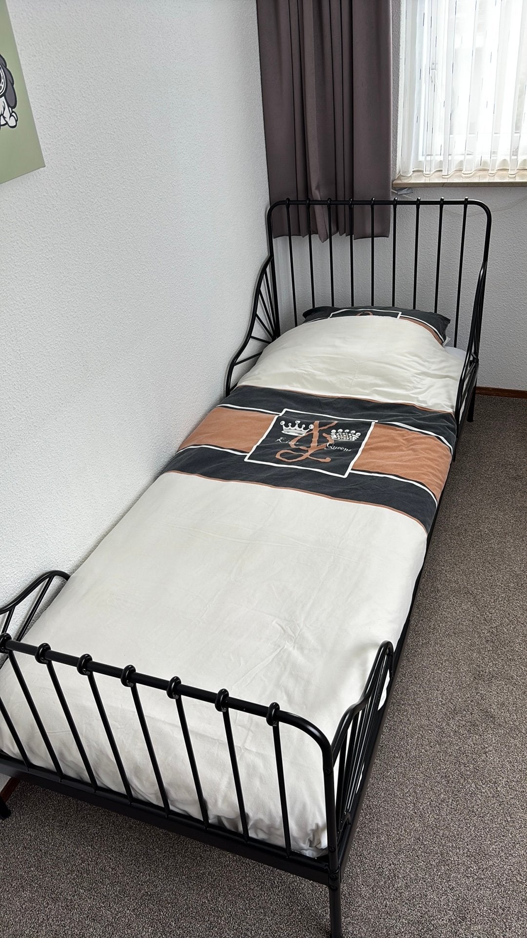 Zwart ikea bed in zeer goede staat! Met GLOEDNIEUW matras!, Ophalen, Zwart, Tweepersoons, Zo goed als nieuw