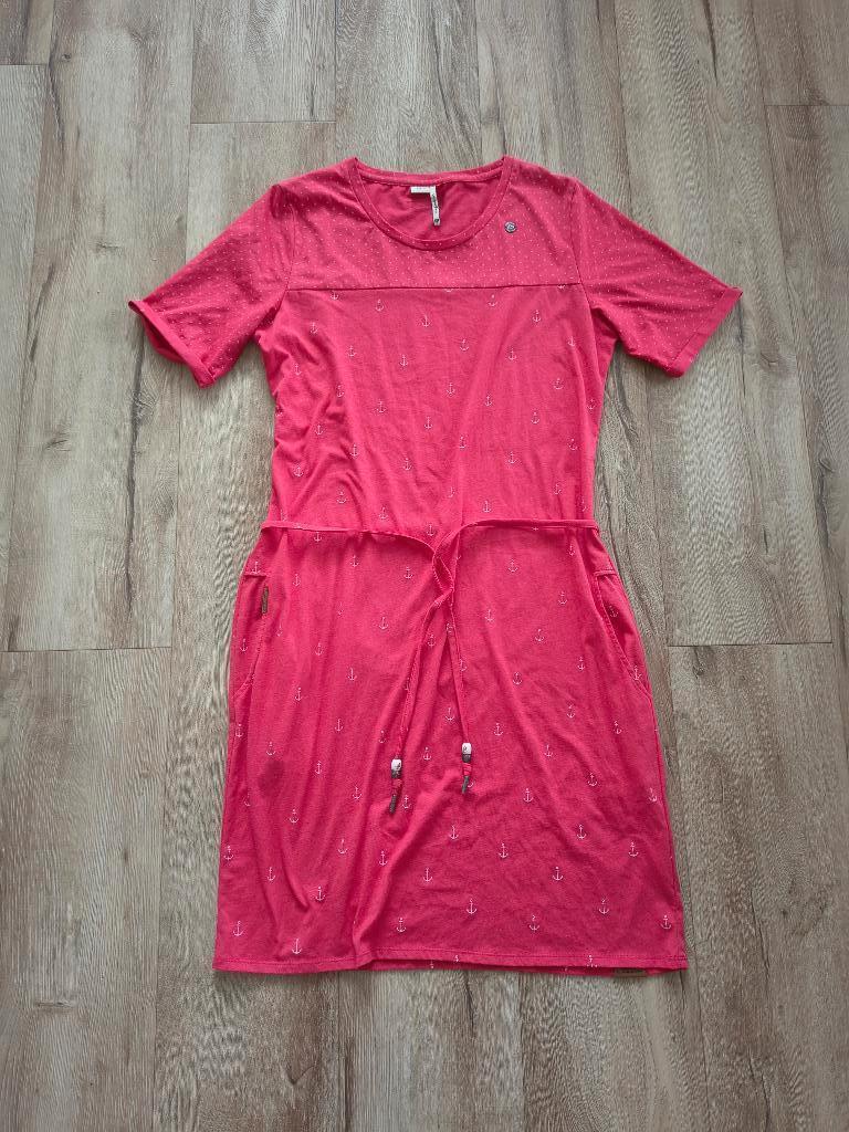 Prachtige rood roze jurk met ceintuur van Ragwear, XL. Anker, Onb, Maat 46/48 (XL) of groter, Ophalen of Verzenden, Onb