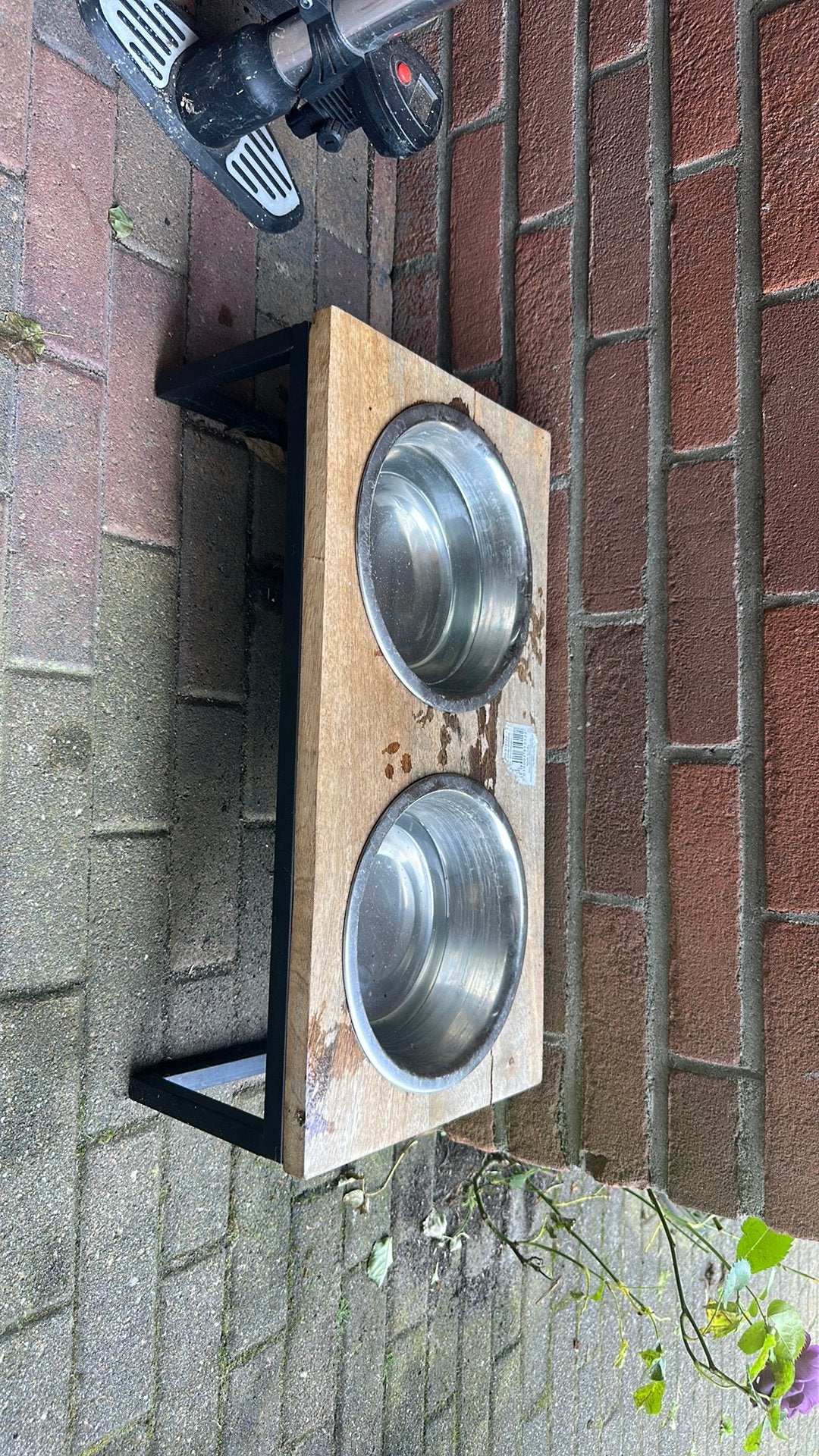 Honden voerbak, Ophalen, Gebruikt