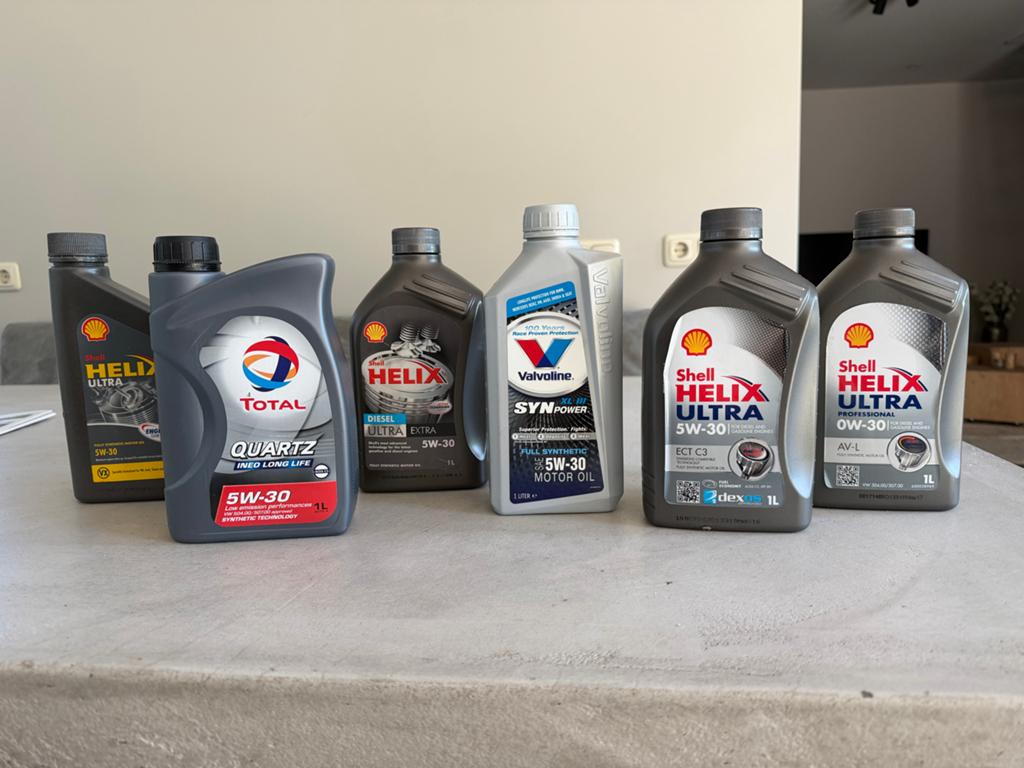 6 liter synthetische motorolie 5W-30 en 0W-30, Ophalen of Verzenden, Nieuw, Universele onderdelen