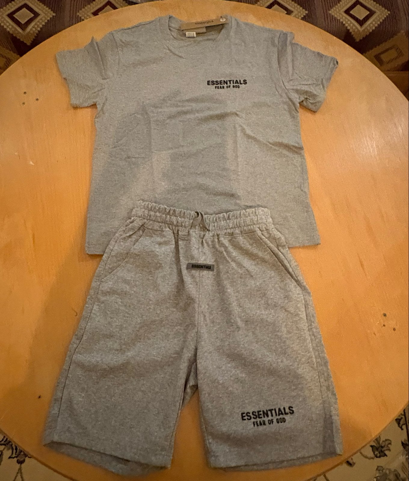 Essentials Fear of God T-shirt en korte broek set, Kleding | Heren, T-shirts, Nieuw, Maat 48/50 (M), Grijs, Ophalen of Verzenden