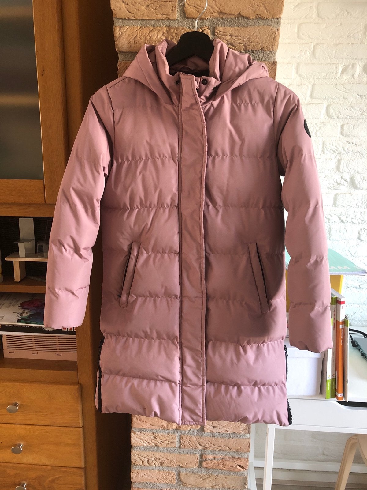 Roze gewatteerde winterjas met capuchon, Ophalen of Verzenden, Zo goed als nieuw, Maat 38/40 (M), Roze