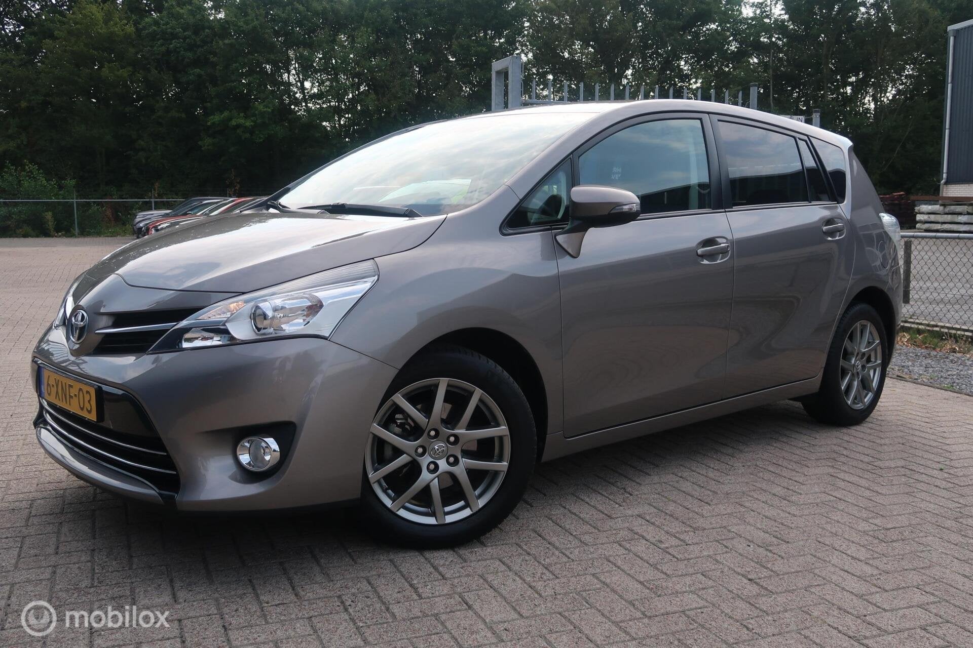 Toyota Verso 1.6 VVT-i Business Top 5 editie, Auto's, Voorwielaandrijving, Gebruikt, Zwart, 4 cilinders