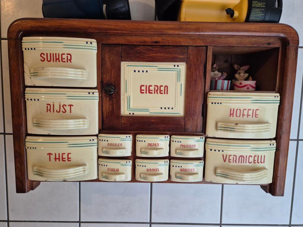 Vintage Keukenkastje met Emaille Voorraadpotten, Ophalen