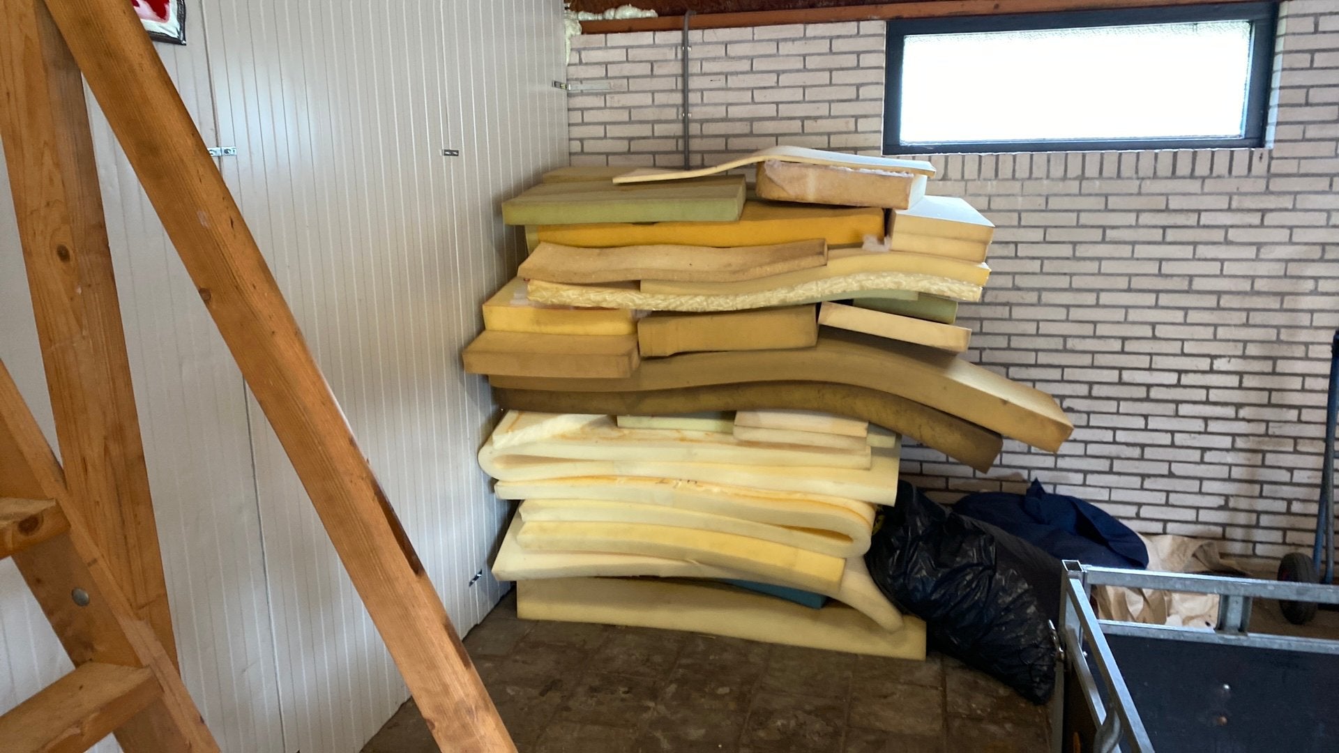 Schuimrubber polyether polypres isolatiemateriaal vulling, Overige materialen, Zo goed als nieuw, 15 m² of meer, Ophalen